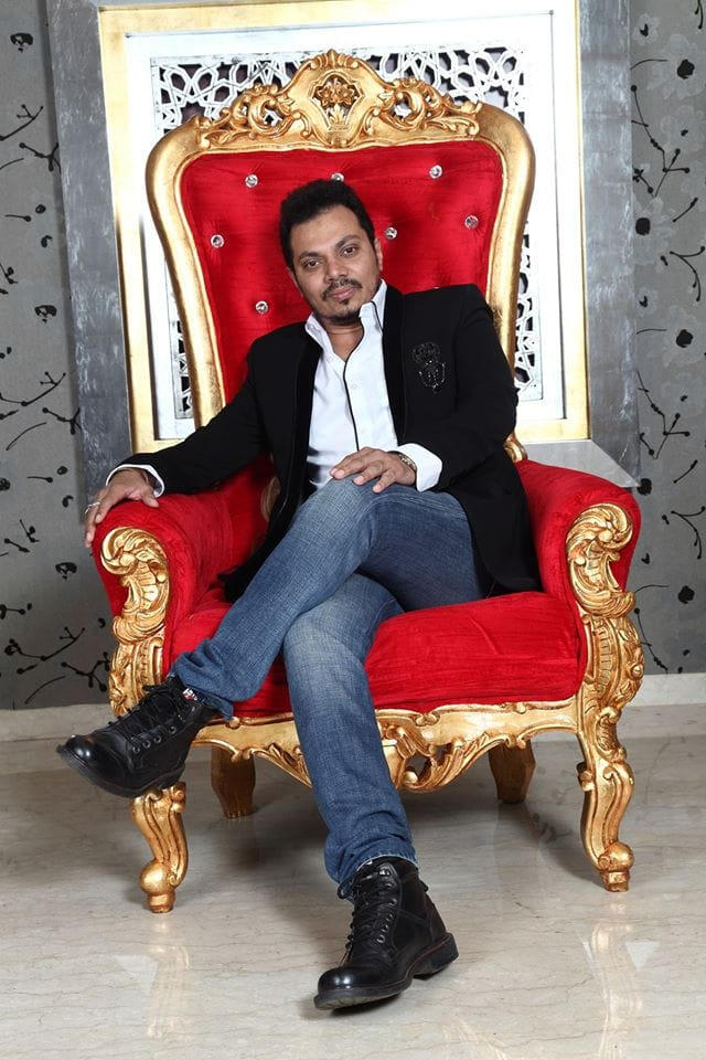 Mr. Shehzad Khan The Master Gold Leaf Gilder of India Mr. Shehzad Khan The Master Gold Leaf Gilder of India